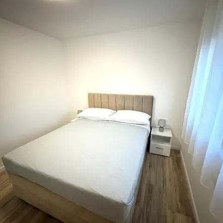 Apartman S Pogledom Na More * Drage